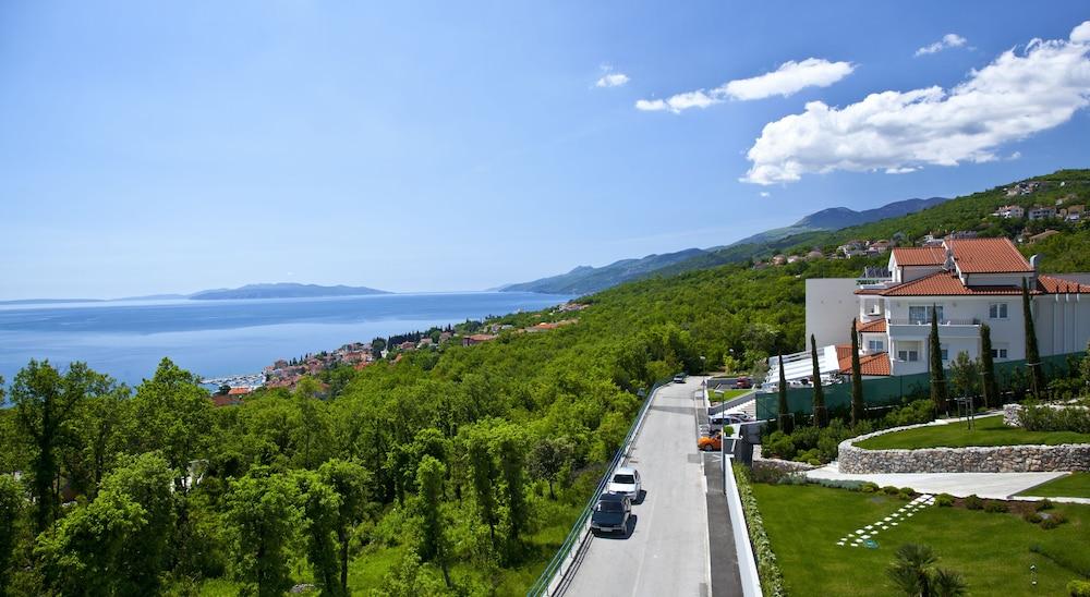 Hotel Laurus - Liburnia Опатия Екстериор снимка