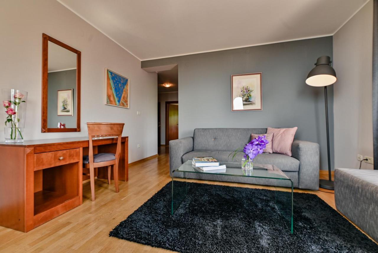 Hotel Laurus - Liburnia Опатия Екстериор снимка
